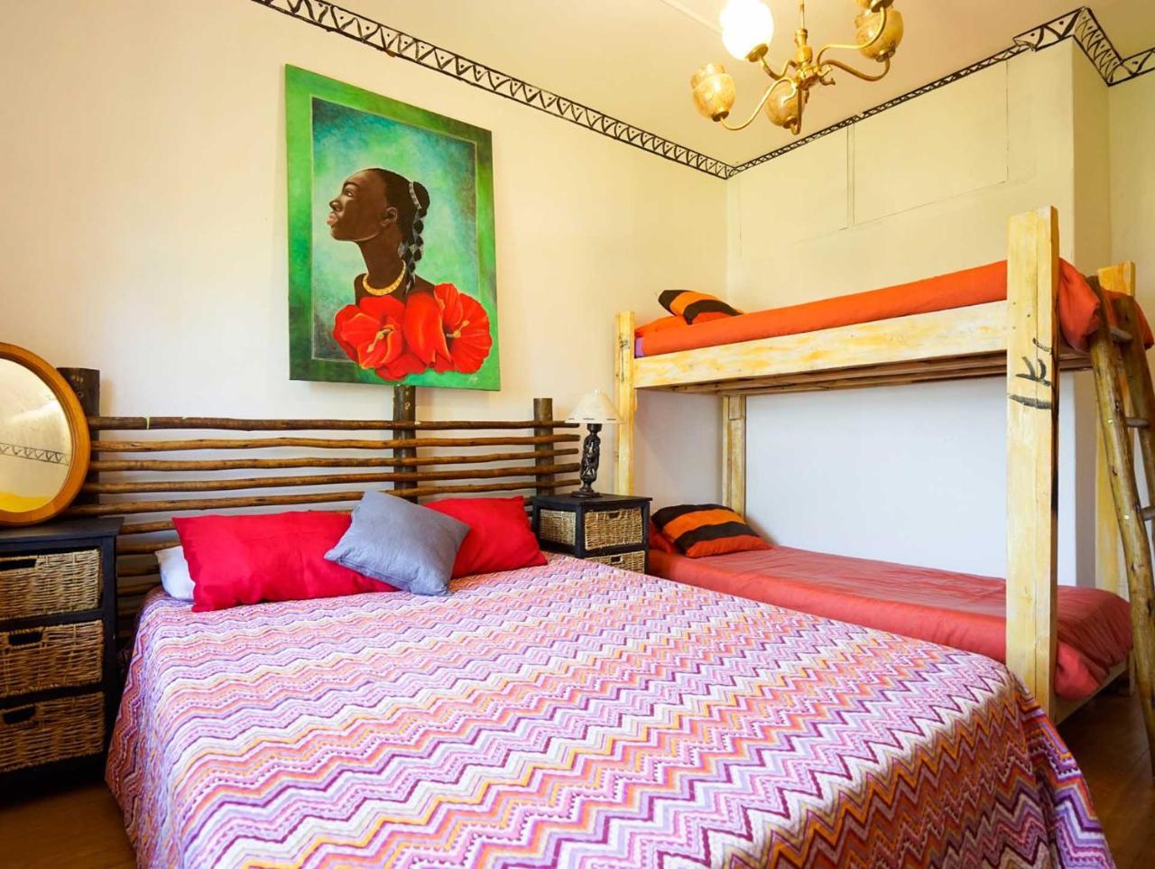 Khululekani - Durban Rasta Hide Out Backpackers Buitenkant foto